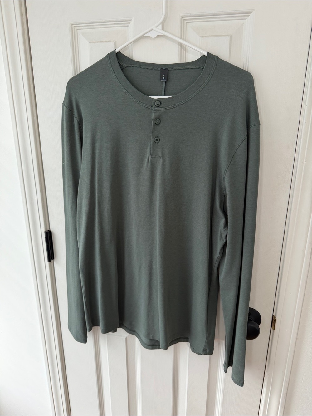 Lululemon 5 year basic Henley